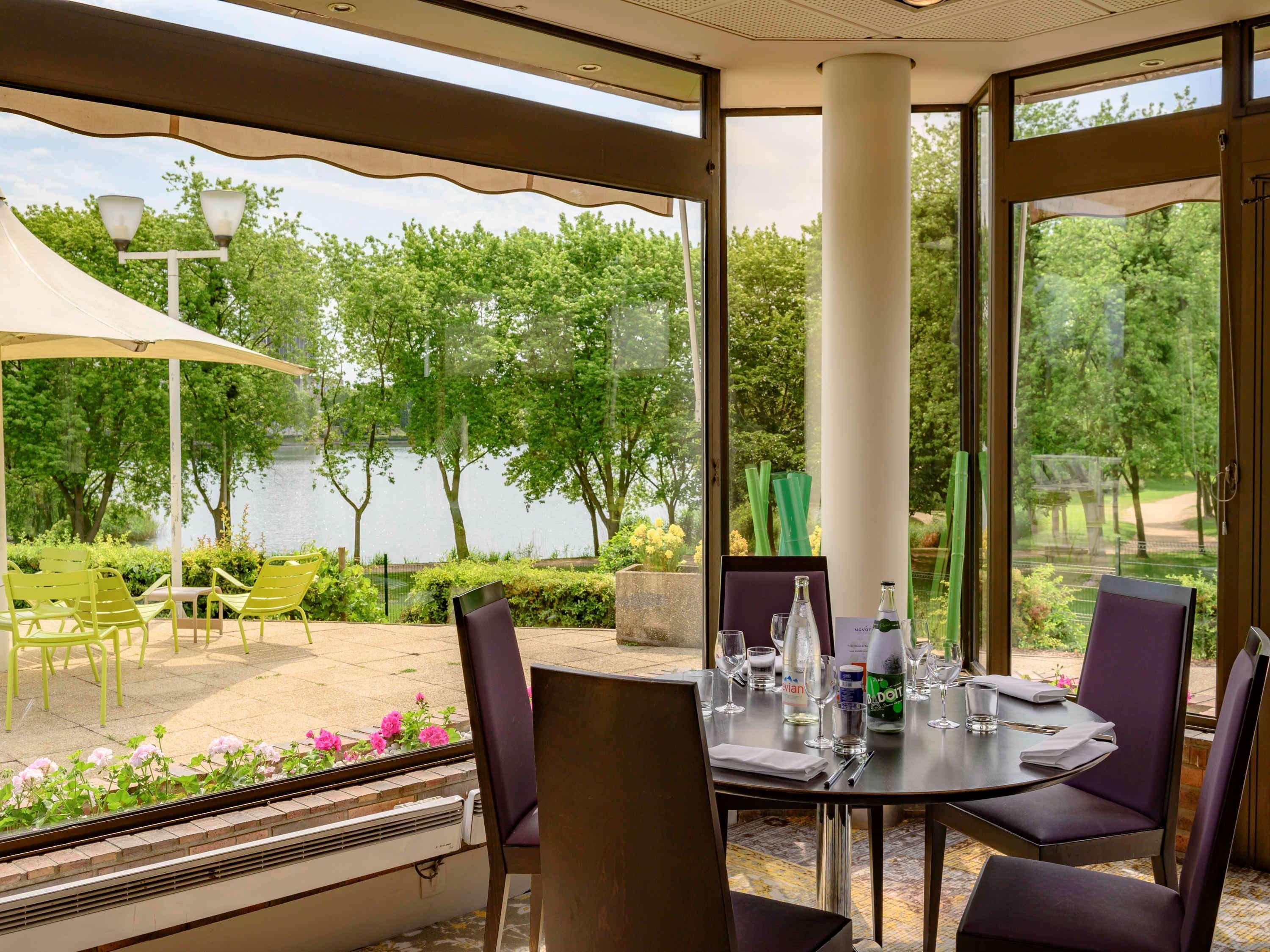 Novotel Paris Le 4*