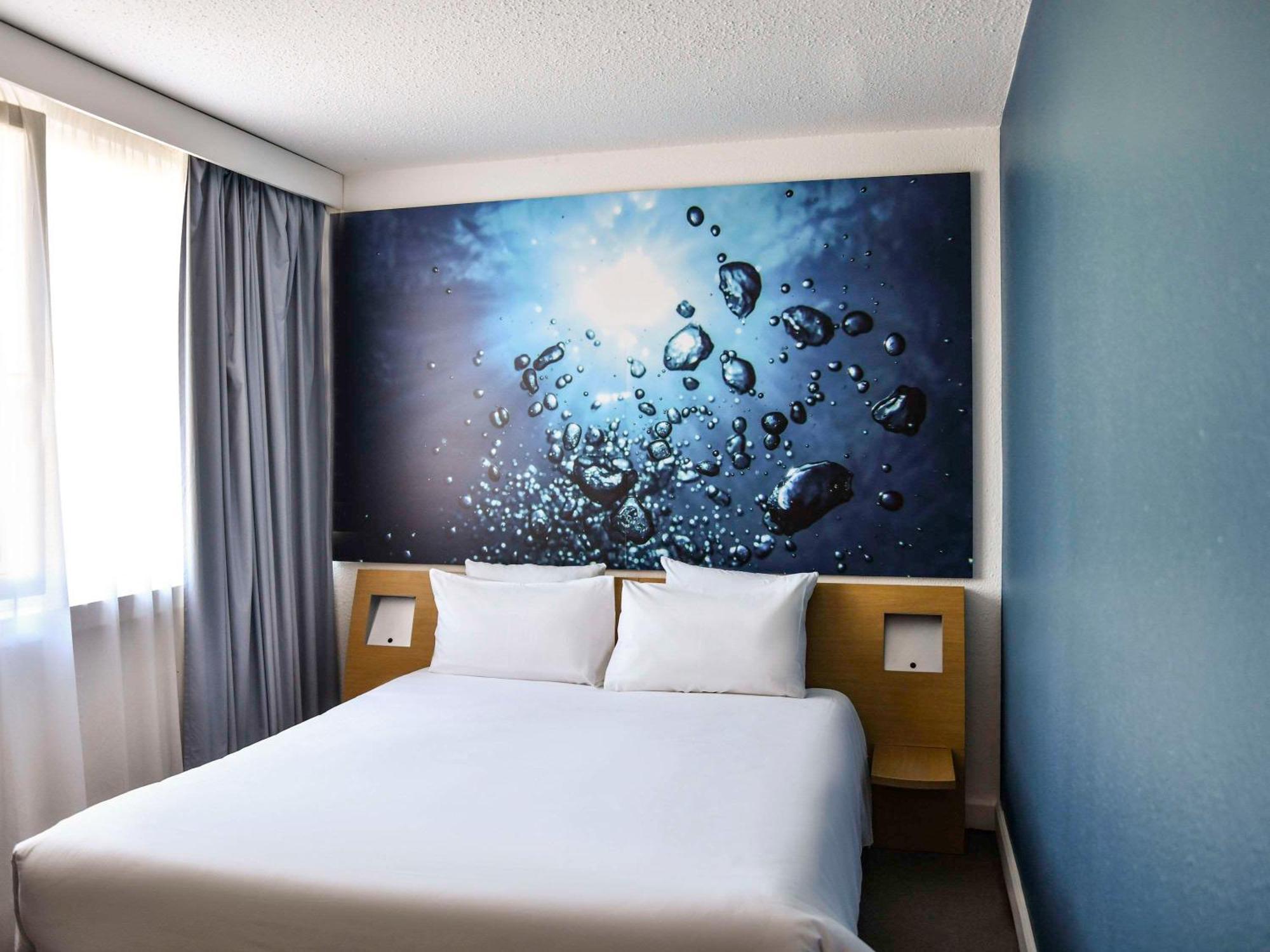 Novotel Paris Le 4*