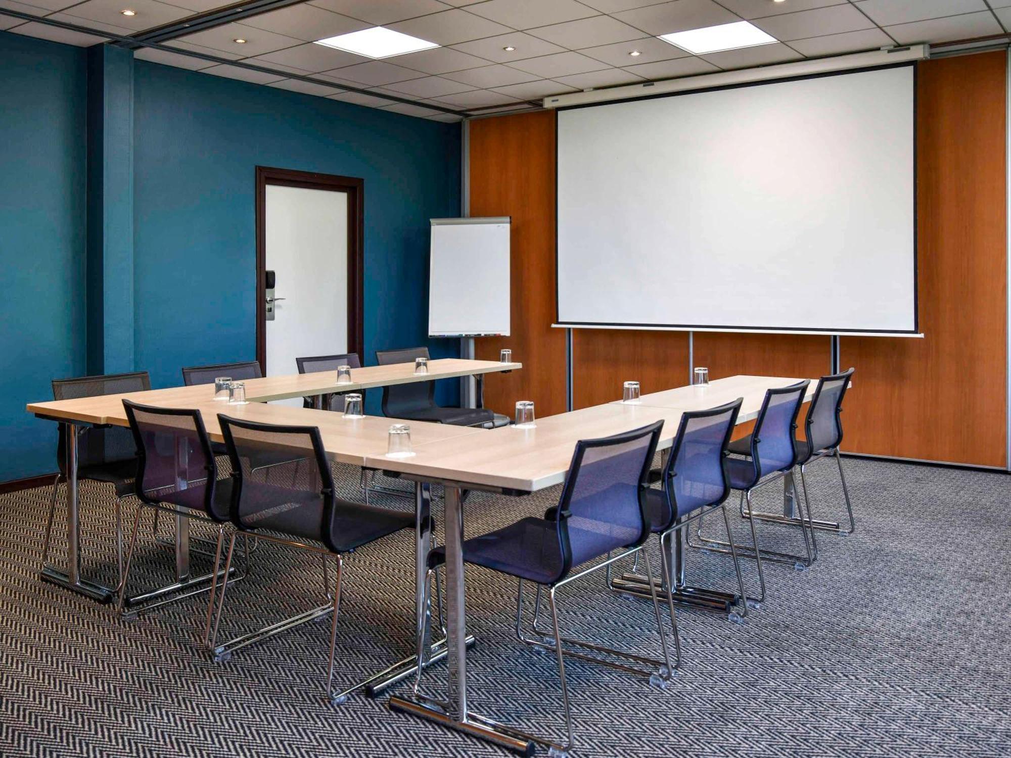 Novotel Paris Le Hotel 4*