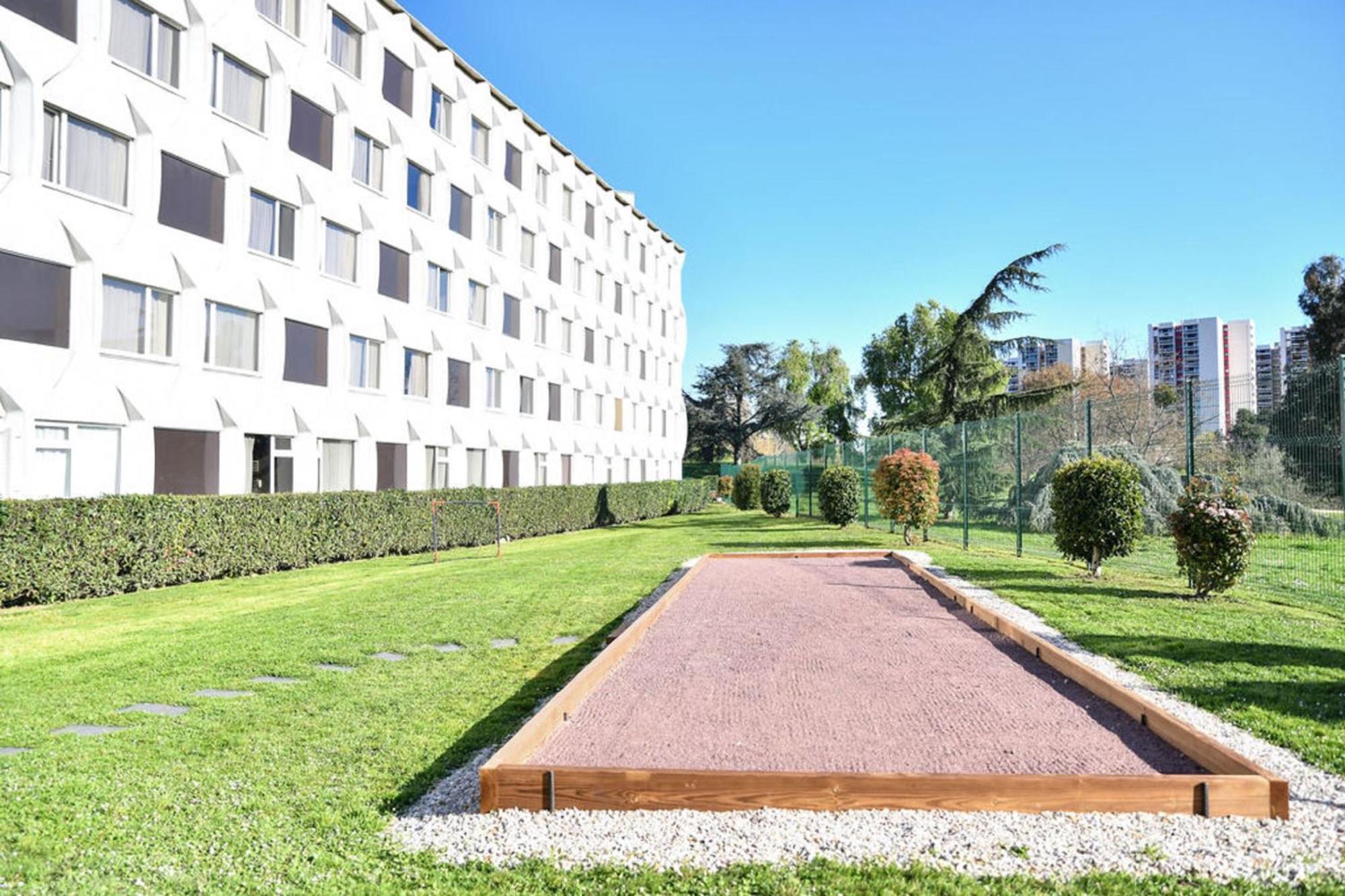Novotel Paris Le Hotel 4*